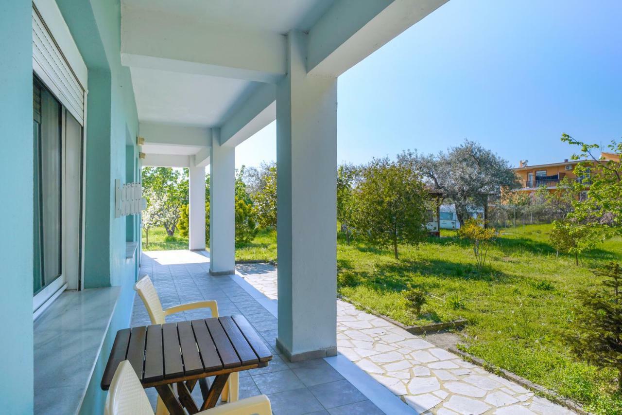 Pension Lakis Prínos Exterior foto